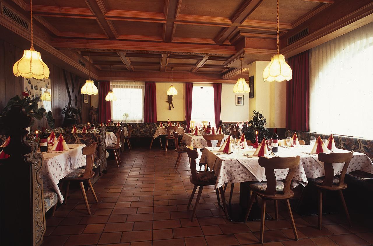 Gasthaus Zum Weissen Kreuz Lazfons エクステリア 写真
