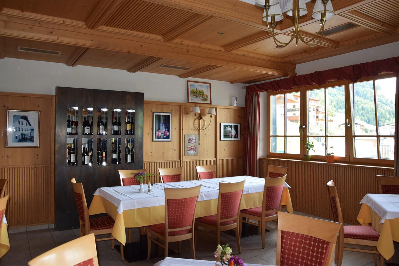 Gasthaus Zum Weissen Kreuz Lazfons エクステリア 写真
