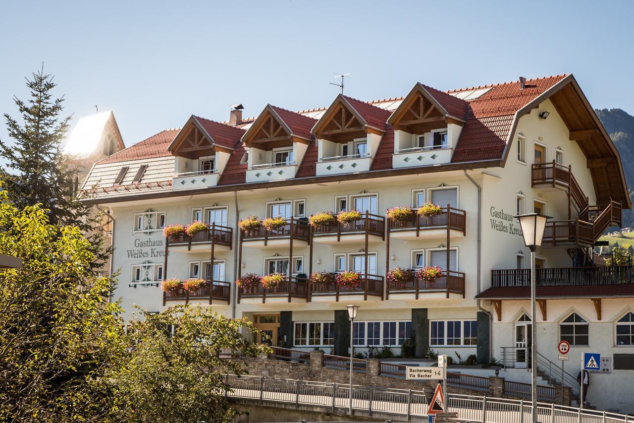 Gasthaus Zum Weissen Kreuz Lazfons エクステリア 写真